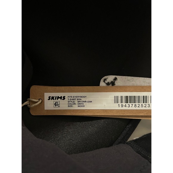 NWT SKIMS Fits Everybody T Shirt Bra Black 36DDD Full Coverage Smooth Feel - Picture 3 of 5